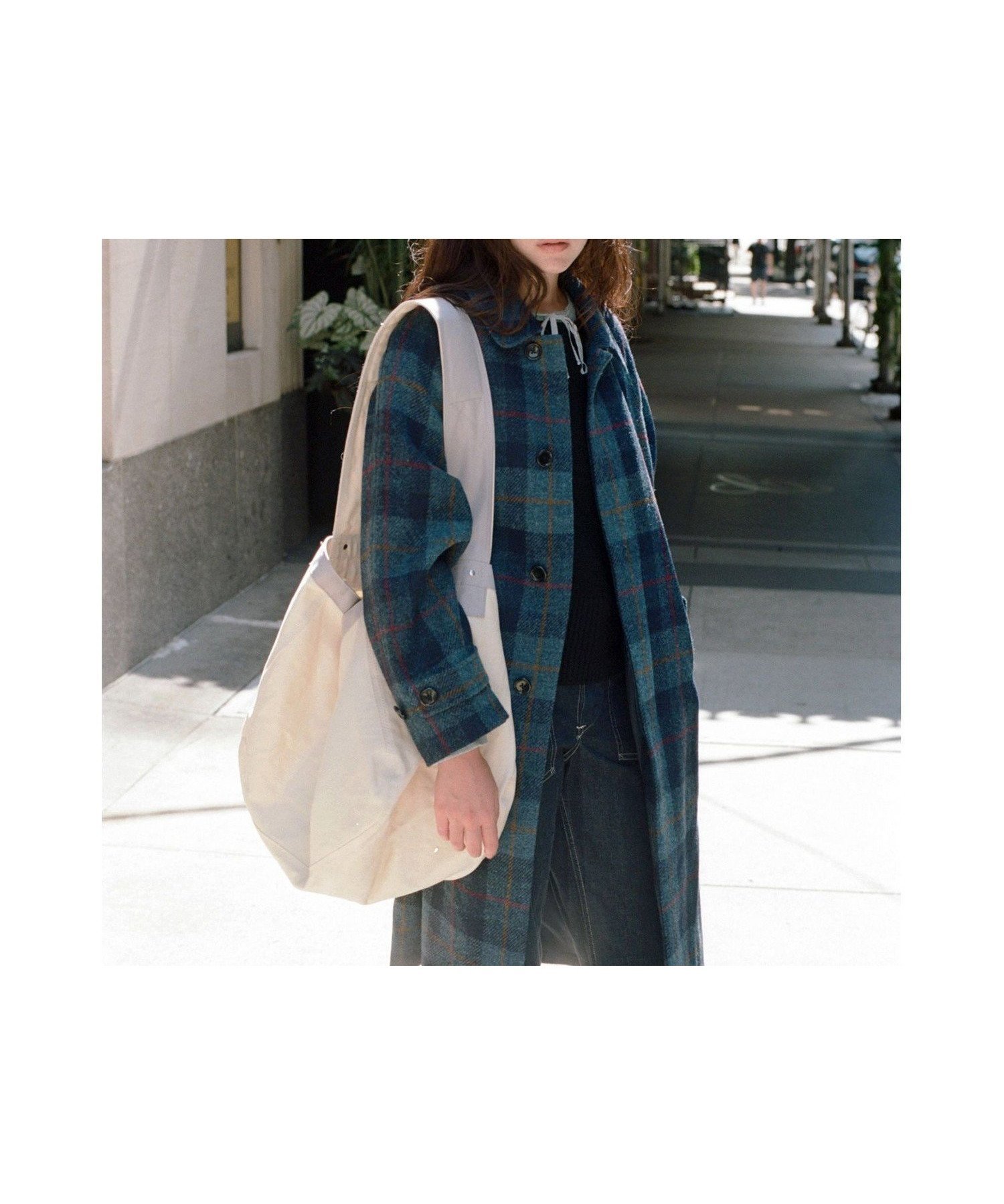 【ビームス ウイメン/BEAMS】の【モトーラ世理奈さん着用】 ハリスツイード バルマカン コート 25AW オーバーサイズ 人気、トレンドファッション・服の通販 founy(ファニー) 　ファッション　Fashion　レディースファッション　Fashion for Women　アウター　Coat / Outerwear Collection　コート・ロングコート・ピーコート　Long Coats, Peacoats & More　インナー　Innerwear　シューズ　Shoes, Footwear　シンプル　Simple, Minimal　スラックス　Slacks, Dress Pants　ツイード　Twill, Twill Weave　デニム　Denim, Jeans Material　定番　Standard, Basic Item　パーカー　Hoodie, Parka　冬　Winter / This Winter　おすすめ　Recommended / Our Picks　2025年　2025　2025-2026秋冬・A/W　Autumn/Winter 2025–26 AW25–26　 other-1|ID: prp329100004800725 ipo3291000000034830522