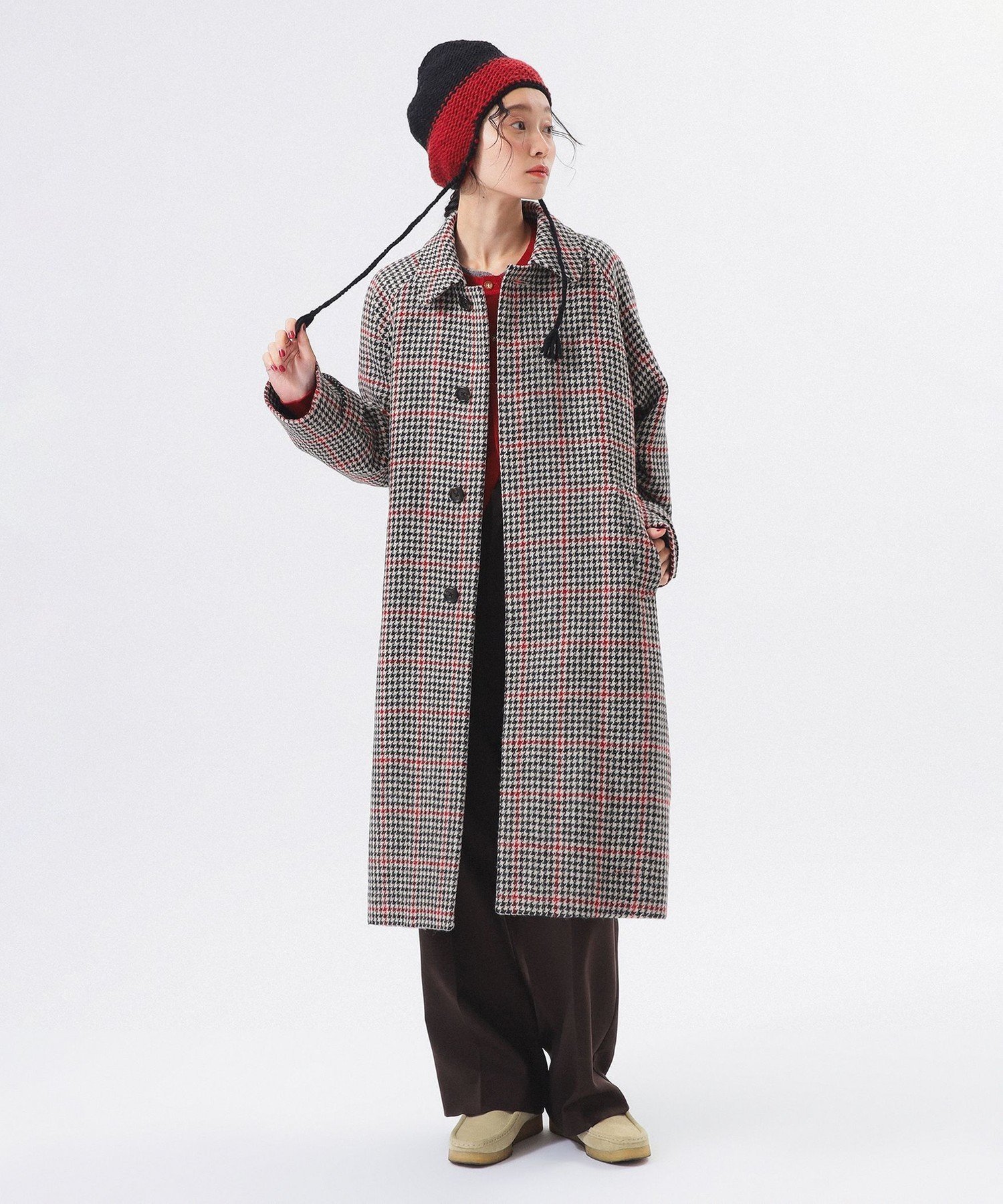 【ビームス ウイメン/BEAMS】の【モトーラ世理奈さん着用】 ハリスツイード バルマカン コート 25AW オーバーサイズ インテリア・キッズ・メンズ・レディースファッション・服の通販 founy(ファニー) 　ファッション　Fashion　レディースファッション　Fashion for Women　アウター　Coat / Outerwear Collection　コート・ロングコート・ピーコート　Long Coats, Peacoats & More　インナー　Innerwear　シューズ　Shoes, Footwear　シンプル　Simple, Minimal　スラックス　Slacks, Dress Pants　ツイード　Twill, Twill Weave　デニム　Denim, Jeans Material　定番　Standard, Basic Item　パーカー　Hoodie, Parka　冬　Winter / This Winter　おすすめ　Recommended / Our Picks　2025年　2025　2025-2026秋冬・A/W　Autumn/Winter 2025–26 AW25–26　BLACK|ID: prp329100004800725 ipo3291000000034830524