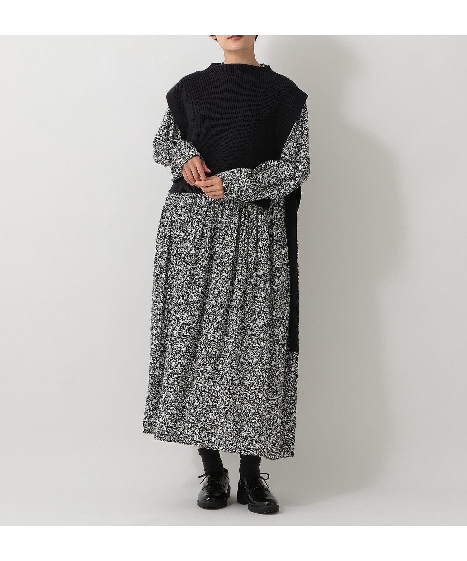 【アフタヌーンティー リビング/Afternoon Tea LIVING】のフラワー切替ギャザーワンピース 人気、トレンドファッション・服の通販 founy(ファニー) ファッション Fashion レディースファッション Fashion for Women ワンピース Dresses なめらか Smooth, Silky Texture エレガント 上品 Elegant ギャザー Gathered, Ruffled フラワー Flower, Floral ロング Long, Long-Length 切替 Switching, Contrast Panel other-1|ID: prp329100004800732 ipo3291000000034830572