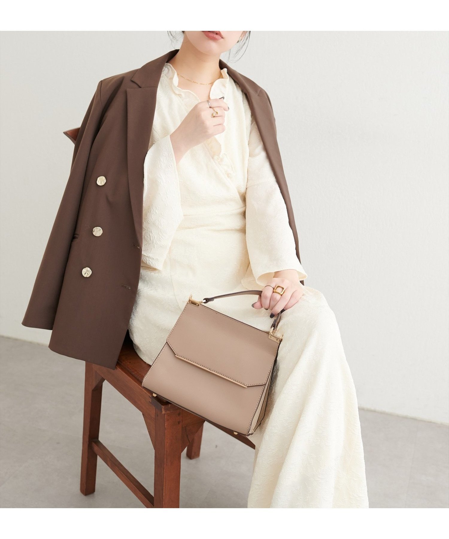 【ナチュラルクチュール/natural couture】のosono 観劇ワンピース インテリア・キッズ・メンズ・レディースファッション・服の通販 founy(ファニー) 　ファッション　Fashion　レディースファッション　Fashion for Women　ワンピース　Dresses　アクセサリー　Fashion Accessories　カーディガン　Cardigan, Knitwear　クラシカル　Classical, Vintage-Inspired　ジャケット　Jacket, Outerwear　スリーブ　Sleeve, Long Sleeve / Short Sleeve　ダウン　Down, Puffer　デコルテ　Décolleté, Neckline　フリル　Frill, Ruffle　フレア　Flare, Flared　ペチコート　Petticoat, Underskirt　ボタニカル　Botanical, Floral Pattern　再入荷　Restock / Back in Stock　おすすめ　Recommended / Our Picks　エレガント 上品　Elegant　2025年　2025　2025-2026秋冬・A/W　Autumn/Winter 2025–26 AW25–26　オフホワイト|ID: prp329100004800761 ipo3291000000034896835