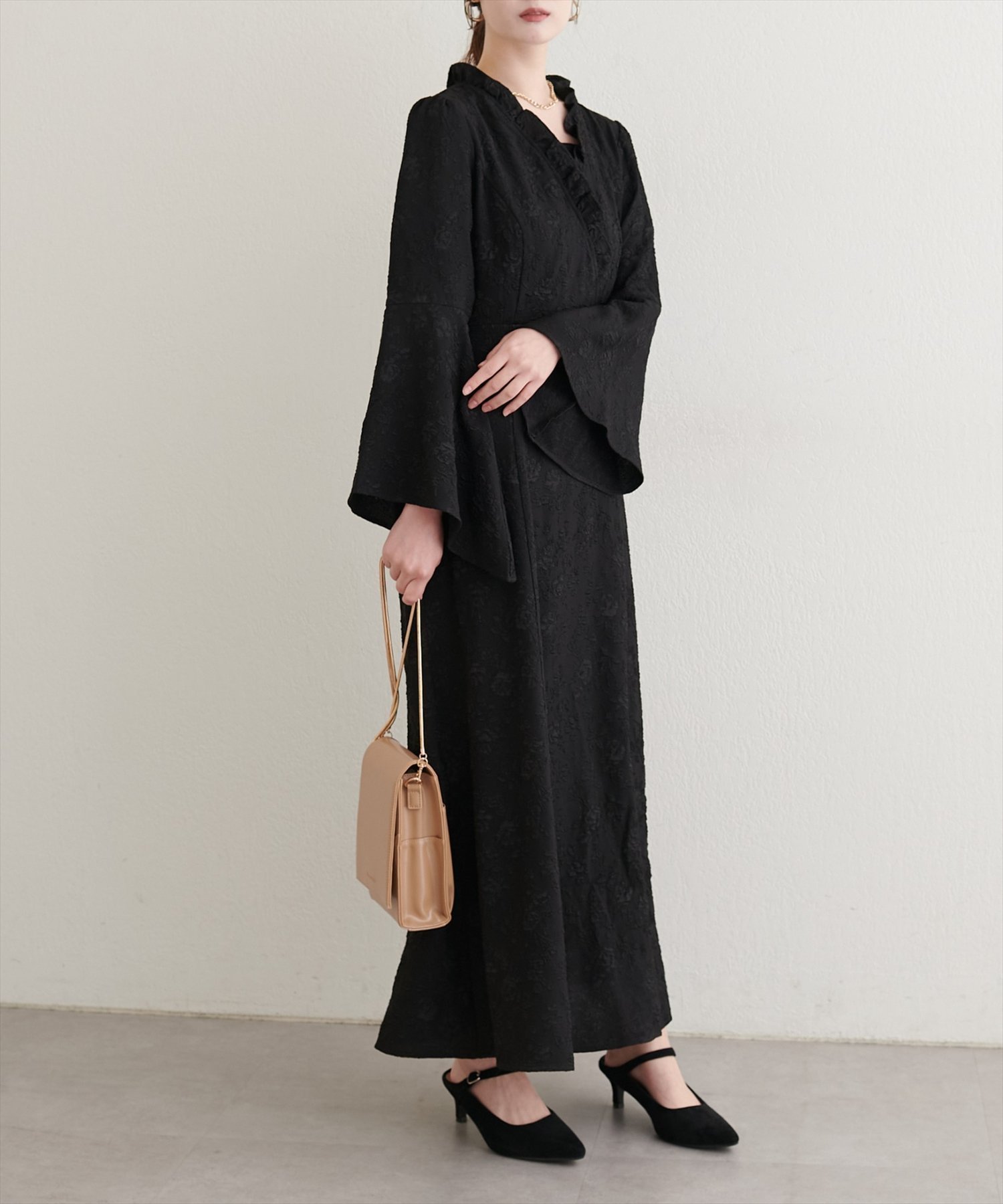 【ナチュラルクチュール/natural couture】のosono 観劇ワンピース インテリア・キッズ・メンズ・レディースファッション・服の通販 founy(ファニー) 　ファッション　Fashion　レディースファッション　Fashion for Women　ワンピース　Dresses　アクセサリー　Fashion Accessories　カーディガン　Cardigan, Knitwear　クラシカル　Classical, Vintage-Inspired　ジャケット　Jacket, Outerwear　スリーブ　Sleeve, Long Sleeve / Short Sleeve　ダウン　Down, Puffer　デコルテ　Décolleté, Neckline　フリル　Frill, Ruffle　フレア　Flare, Flared　ペチコート　Petticoat, Underskirt　ボタニカル　Botanical, Floral Pattern　再入荷　Restock / Back in Stock　おすすめ　Recommended / Our Picks　エレガント 上品　Elegant　2025年　2025　2025-2026秋冬・A/W　Autumn/Winter 2025–26 AW25–26　ブラック|ID: prp329100004800761 ipo3291000000034896836