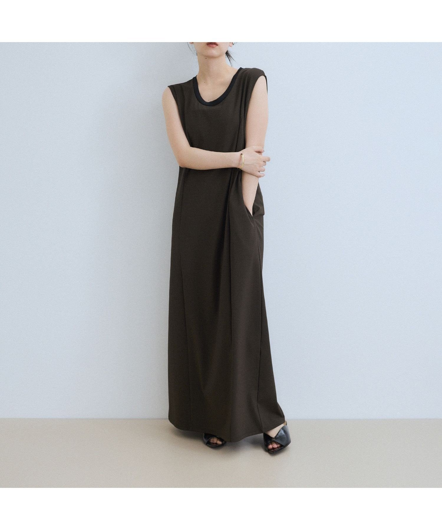 【アダム エ ロペ/ADAM ET ROPE'】の【WEB限定】バイカラーノースリーブワンピース 人気、トレンドファッション・服の通販 founy(ファニー) 　ファッション　Fashion　レディースファッション　Fashion for Women　ワンピース　Dresses　ウォッシャブル　Machine Washable　カーディガン　Cardigan, Knitwear　サンダル　Sandals, Summer Shoes　シンプル　Simple, Minimal　スニーカー　Sneakers, Trainers　ノースリーブ　Sleeveless, No-Sleeve　ポケット　Pocket, Pocket Detail　リラックス　Relax, Relaxed Fit　A/W・秋冬　Autumn/Winter　2026年　2026　 other-1|ID: prp329100004800788 ipo3291000000034936655