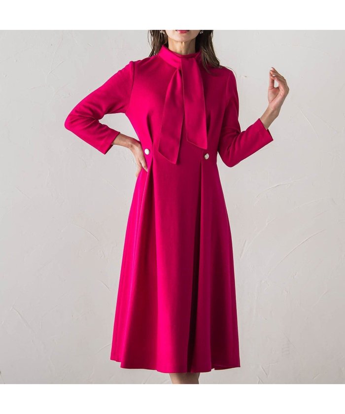 【ビアッジョブルー/Viaggio Blu】の【WEB限定カラーあり/新色追加】ルミナリー圧縮スムースワンピース インテリア・キッズ・メンズ・レディースファッション・服の通販 founy(ファニー) https://founy.com/ ファッション Fashion レディースファッション Fashion for Women ワンピース Dresses エレガント 上品 Elegant 秋 Autumn クラシカル Classical, Vintage-Inspired ストレッチ Stretch, Stretchy Fabric リボン Ribbon, Bow A/W・秋冬 Autumn/Winter 2025年 2025 2025-2026秋冬・A/W Autumn/Winter 2025–26 AW25–26 |ID: prp329100004800843 ipo3291000000035064679