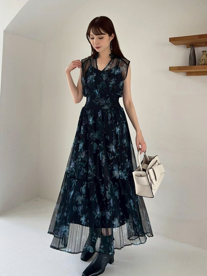【フレイ アイディー/FRAY I.D】の【00サイズ】シアーフラワープリーツワンピース インテリア・キッズ・メンズ・レディースファッション・服の通販 founy(ファニー) https://founy.com/ ファッション Fashion レディースファッション Fashion for Women ワンピース Dresses インナー Innerwear 秋 Autumn カーディガン Cardigan, Knitwear クール Cool, Chic シアー Sheer, See-Through シャーリング Shirring, Ruched ジャケット Jacket, Outerwear スマート Smart, Elegant チュール Tulip, Tulip Motif ノースリーブ Sleeveless, No-Sleeve フィット Fit, Slim Fit フラワー Flower, Floral フレア Flare, Flared プリント Print, Printed Pattern プリーツ Pleats, Pleated エレガント 上品 Elegant |ID: prp329100004800884 ipo3291000000035048445