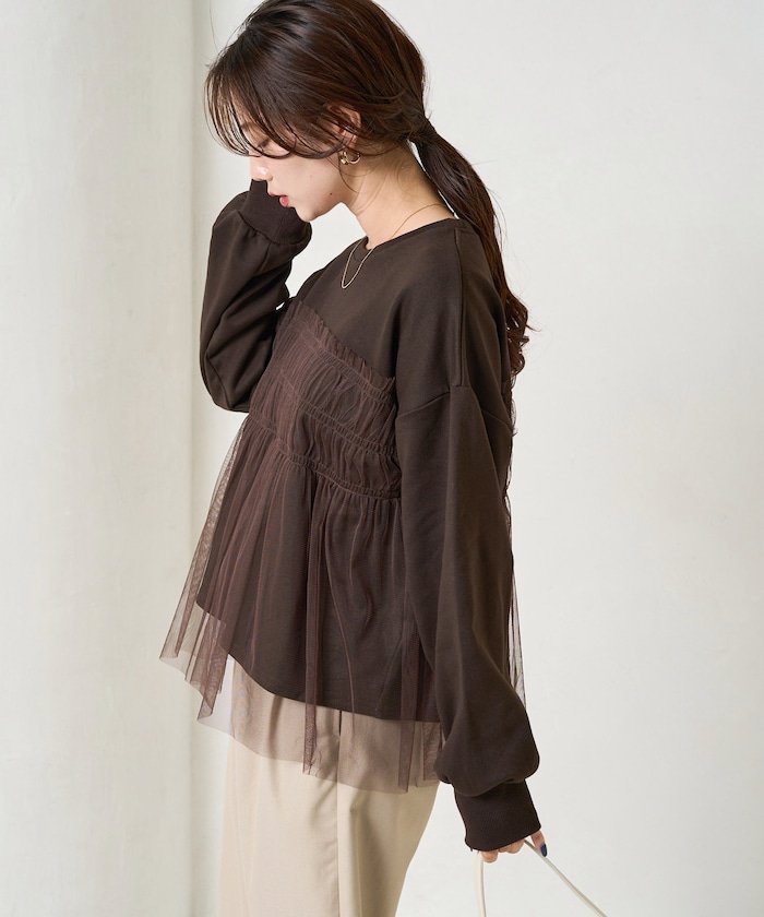 【フリークスストア/FREAK'S STORE】のチュール ギャザー 重ね スウェット【限定展開】 25AW インテリア・キッズ・メンズ・レディースファッション・服の通販 founy(ファニー) 　ファッション　Fashion　レディースファッション　Fashion for Women　トップス・カットソー　Cut & Sew Tops　レディースパーカー・カジュアルフーディー　Casual Hoodies & Sweatshirts　スウェット・クルーネックトップス　Sweatshirts & Crewnecks / Relaxed Fit Sweat Tops　2025年　2025　2025-2026秋冬・A/W　Autumn/Winter 2025–26 AW25–26　冬　Winter / This Winter　ギャザー　Gathered, Ruffled　スウェット / スエット　Sweatshirt, Sweatwear　チュール　Tulip, Tulip Motif　バランス　Balance, Style Balance　フェミニン　Feminine, Girly　フロント　Front, Front Design　ボトム　Bottoms, Lower Wear　人気　Popular, Best Seller　A/W・秋冬　Autumn/Winter　ブラウン×ブラウン|ID: prp329100004800969 ipo3291000000034985940