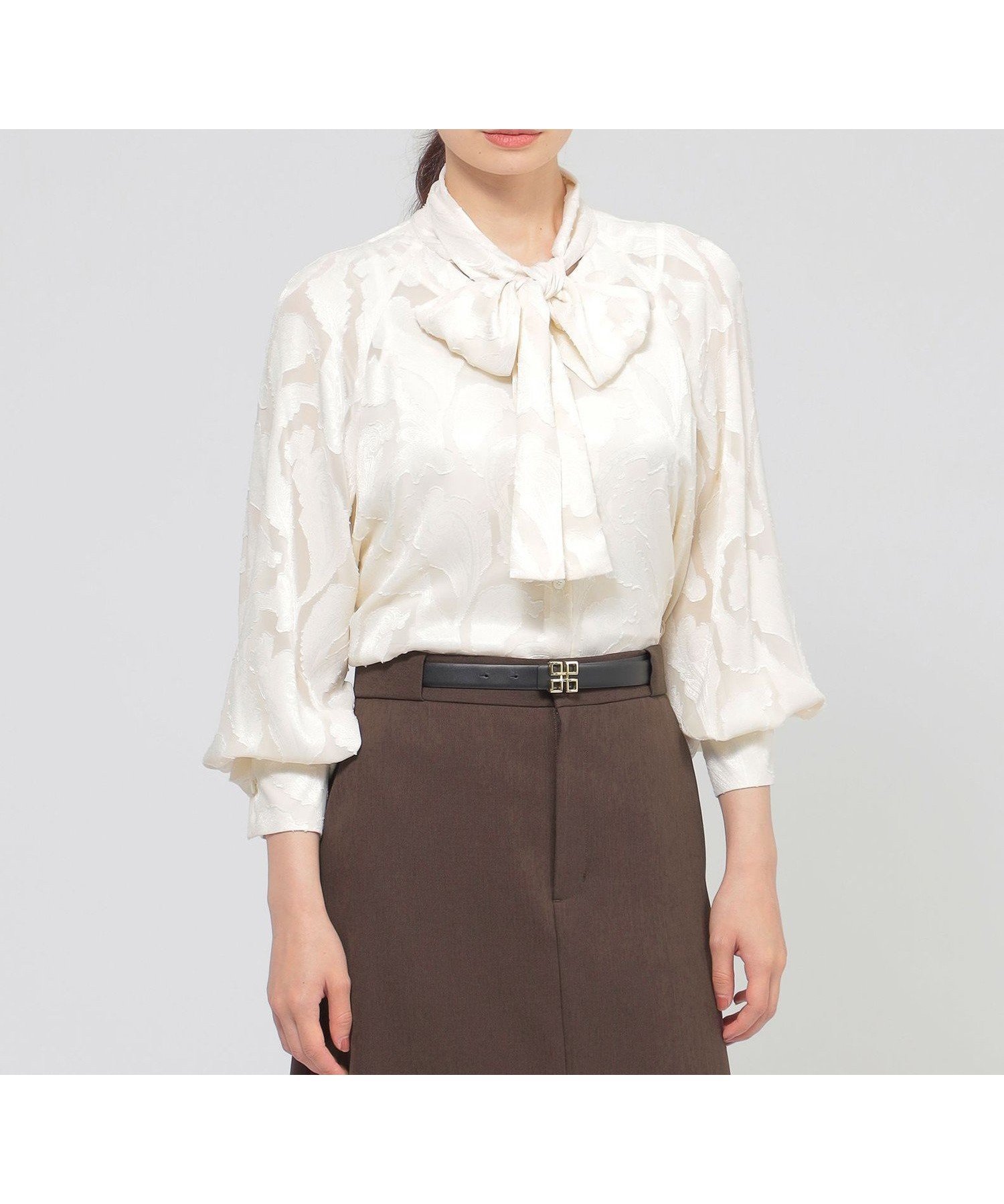 【ポール スチュアート/Paul Stuart】の【eclat掲載】【ウォッシャブル】シフォンカットジャカード ブラウス インテリア・キッズ・メンズ・レディースファッション・服の通販 founy(ファニー) 雑誌掲載アイテム Magazine Picks & Fashion Features ファッション雑誌 Fashion Magazines エクラ eclat ファッション Fashion レディースファッション Fashion for Women トップス・カットソー Cut & Sew Tops シャツ・ブラウス・オフィスカジュアル Elegant Blouses & Button-Ups インナー Innerwear ウォッシャブル Machine Washable エレガント 上品 Elegant カットジャガード Cut Jacquard シアー Sheer, See-Through シフォン Chiffon, Lightweight Fabric ジャカード/ジャガード Jacquard, Woven Pattern ジャケット Jacket, Outerwear ジョーゼット Georgette, Semi-Sheer Fabric ペイズリー Paisley, Ethnic Pattern ラグジュアリー Luxury, Elegant リボン Ribbon, Bow 雑誌 Magazine, Fashion Magazine エクリュ|ID: prp329100004800996 ipo3291000000034832996