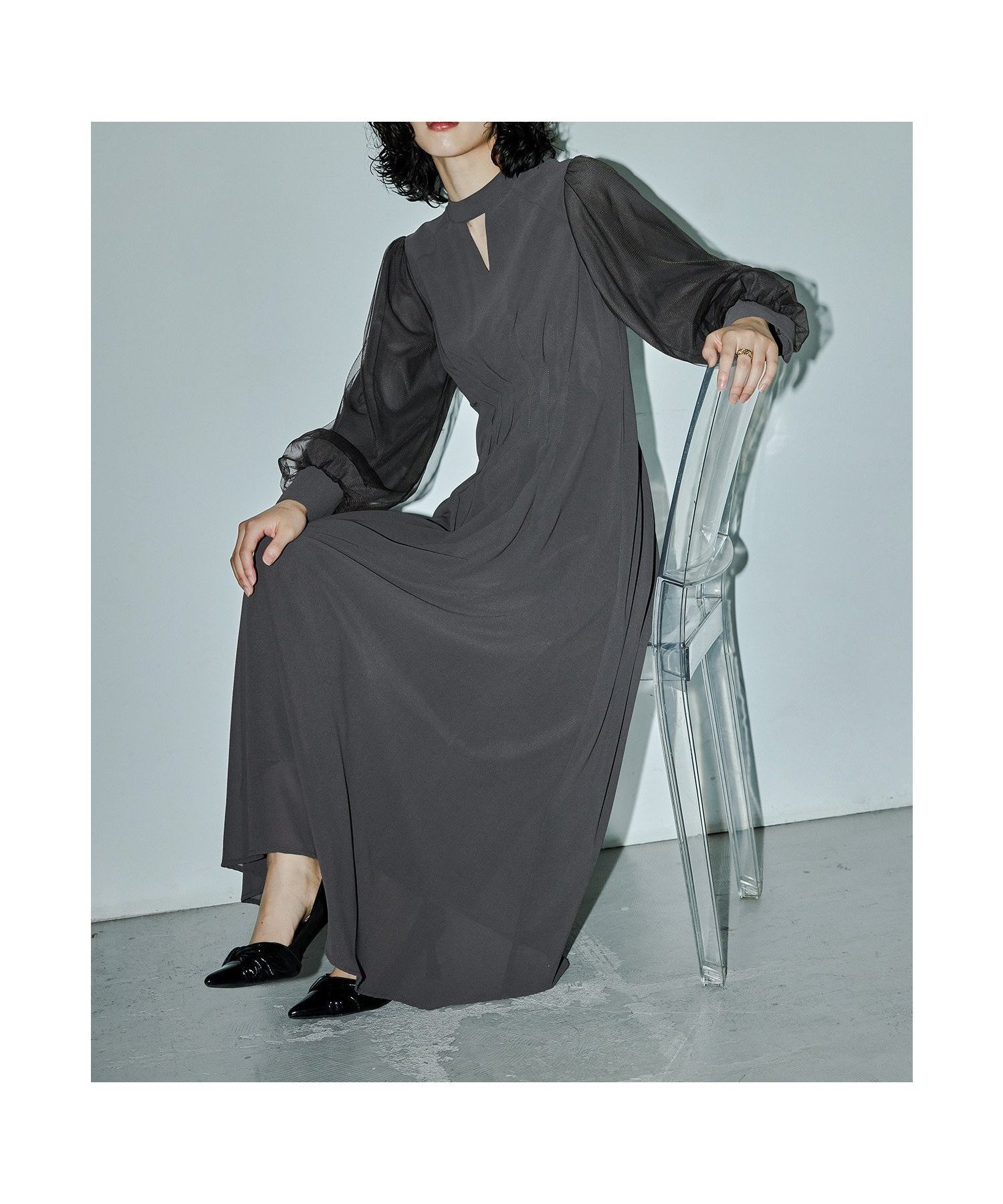 【ビーフラット/bflat】のVネックシアースリーブドレス キーホールネック シンプル 結婚式 成人式 二次会 人気、トレンドファッション・服の通販 founy(ファニー) 　ファッション　Fashion　レディースファッション　Fashion for Women　トップス・カットソー　Cut & Sew Tops　Vネックトップス　V-Neck Tops / V-Cut Neckline Shirts　ワンピース　Dresses　フォーマル・パーティードレス・結婚式用ドレス　Elegant & Casual Dresses　シンプル　Simple, Minimal　スリーブ　Sleeve, Long Sleeve / Short Sleeve　チュール　Tulip, Tulip Motif　ネックレス　Necklace, Pendant Necklace　パール　Pearl, Pearl Accent　フレア　Flare, Flared　ワンポイント　One Point, Statement Accent　おすすめ　Recommended / Our Picks　結婚式　Wedding　披露宴　Wedding Reception　二次会　After Party　 other-1|ID: prp329100004801007 ipo3291000000035038426