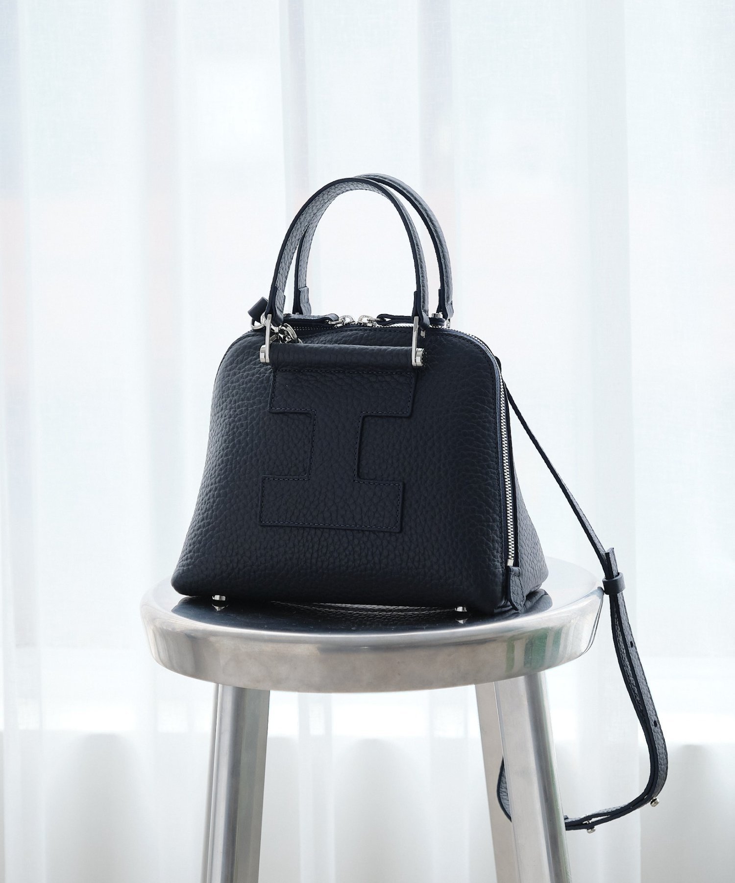 【イアクッチ/IACUCCI】のギブリ S ALCE インテリア・キッズ・メンズ・レディースファッション・服の通販 founy(ファニー) 　ファッション　Fashion　レディースファッション　Fashion for Women　春　Spring　クラシカル　Classical, Vintage-Inspired　コレクション　Collection, Seasonal Line　コンパクト　Compact, Small Size　ショルダー　Shoulder, Shoulder Strap　人気　Popular, Best Seller　S/S・春夏　SS, Spring/Summer, Warm Season　夏　Summer　ネイビー|ID: prp329100004801023 ipo3291000000034918290