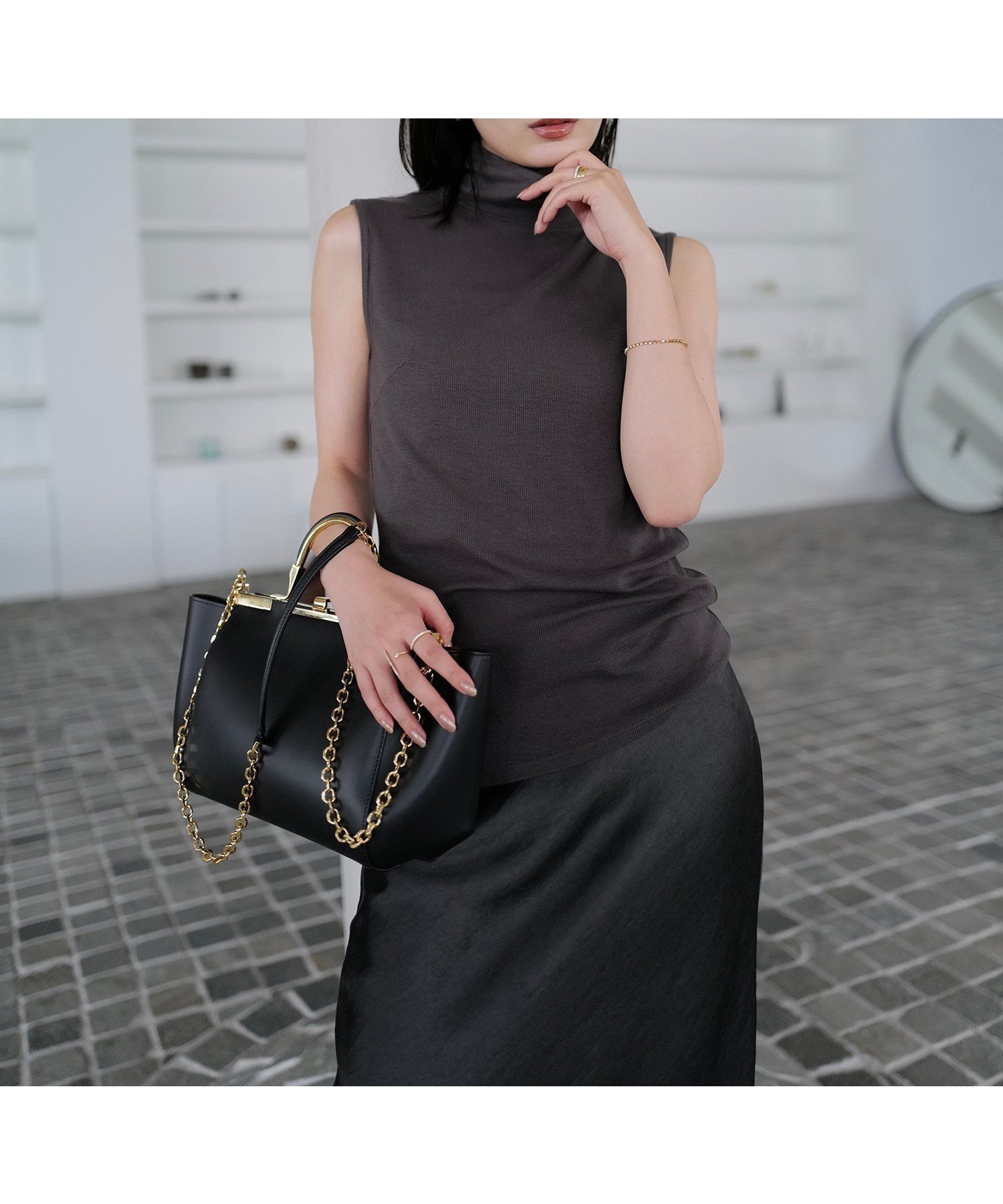 【アニュアンス/anuans】のテンセルウールノースリーブカットトップス 人気、トレンドファッション・服の通販 founy(ファニー) 　ファッション　Fashion　レディースファッション　Fashion for Women　トップス・カットソー　Cut & Sew Tops　キャミソール&ノースリーブ　Camisoles & Sleeveless Tops　とろみ　Fluid, Flowy Fabric　なめらか　Smooth, Silky Texture　ウォッシャブル　Machine Washable　シンプル　Simple, Minimal　ストレッチ　Stretch, Stretchy Fabric　夏　Summer　抗菌　Antibacterial, Bacteria-Resistant　 other-1|ID: prp329100004801062 ipo3291000000035082721