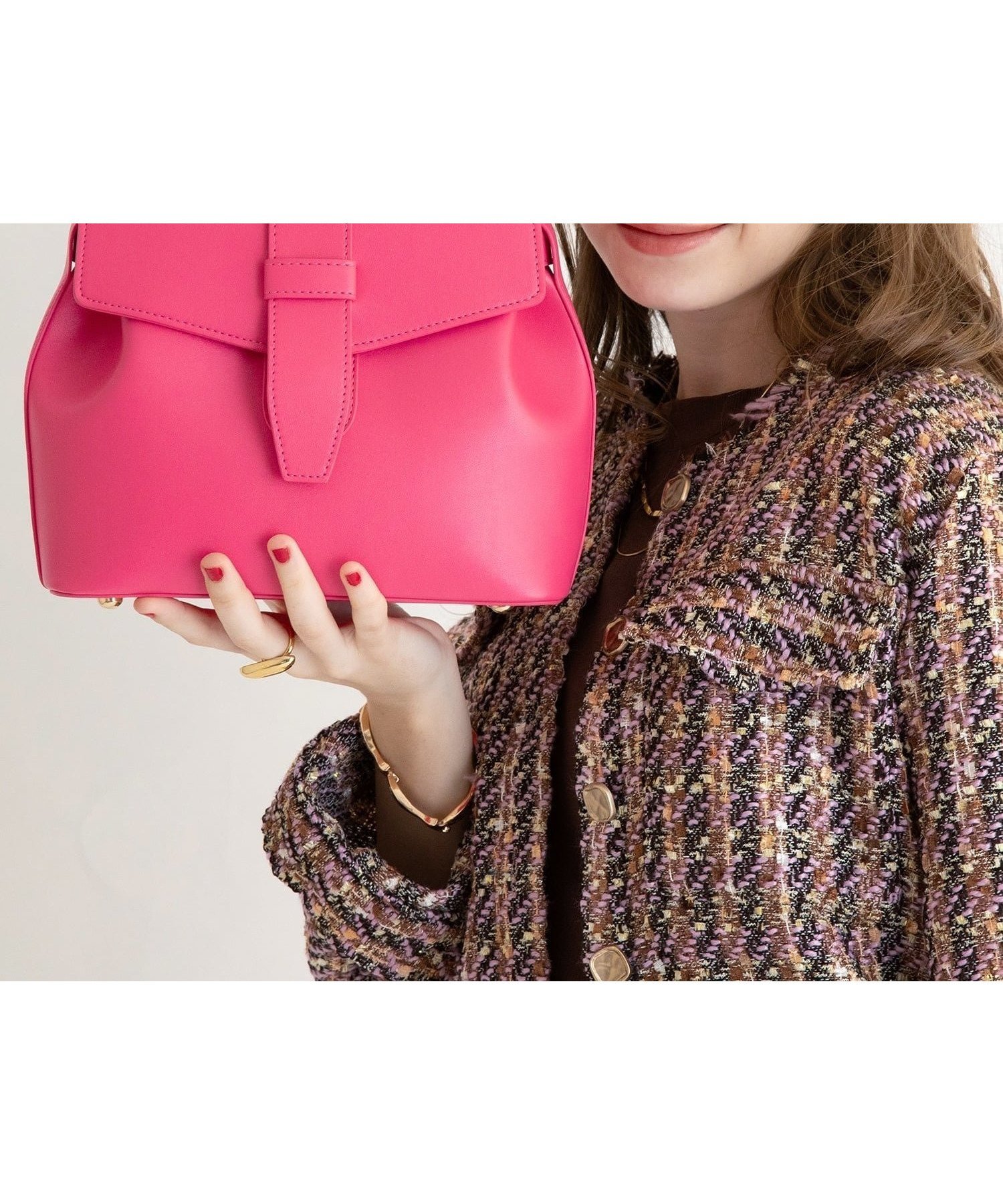 【イストワール/Histoire】のstyiro/ベルトフラップ2WAYショルダーハンドバッグ/Sサイズ インテリア・キッズ・メンズ・レディースファッション・服の通販 founy(ファニー) 　ファッション　Fashion　レディースファッション　Fashion for Women　ベルト&ウエストマーク　Belts & Waist Accessories　アクセサリー　Fashion Accessories　ショルダー　Shoulder, Shoulder Strap　シンプル　Simple, Minimal　スマート　Smart, Elegant　トラベル　Travel, Travel Gear　トレンド　Trend, Trending Now　フェイクレザー　Faux Leather, PU Leather　フラップ　Flap, Flap Pocket　ポケット　Pocket, Pocket Detail　モノトーン　Monotone, Black and White　リラックス　Relax, Relaxed Fit　おすすめ　Recommended / Our Picks　夏　Summer　ビジネス 仕事 通勤　Business / Work / Commuting　FPI|ID: prp329100004801175 ipo3291000000034891138