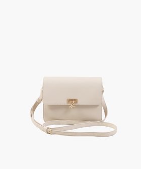 【アニエスベー ファム/agnes b. FEMME】のショルダーバッグ RAS33-04 人気、トレンドファッション・服の通販 founy(ファニー) ファッション Fashion レディースファッション Fashion for Women クラシック Classic, Timeless Style コンパクト Compact, Small Size スクエア Square, Square Shape フォルム Silhouette, Form ラップ Wrap, Wrap Design |ID:prp329100004801186