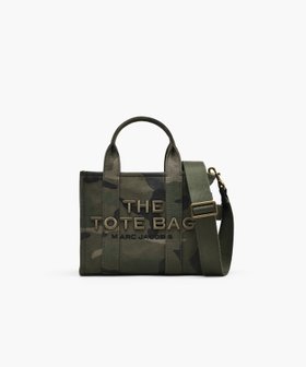 【マーク ジェイコブス/MARC JACOBS】の【公式】THE CAMO JACQUARD SMALL TOTE BAG/ザ カモ ジャカード スモール トート バッグ 人気、トレンドファッション・服の通販 founy(ファニー) ファッション Fashion レディースファッション Fashion for Women バッグ Bags アンティーク Antique-Inspired エンブロイダリー Embroidery Design コンパクト Compact, Small Size ショルダー Shoulder, Shoulder Strap ジャカード／ジャガード Jacquard, Woven Pattern フロント Front, Front Design ミリタリー Military, Army Style ライニング Inner Lining, Inner Fabric, Lined おすすめ Recommended / Our Picks ギフト プレゼント Gift / Present |ID:prp329100004801194