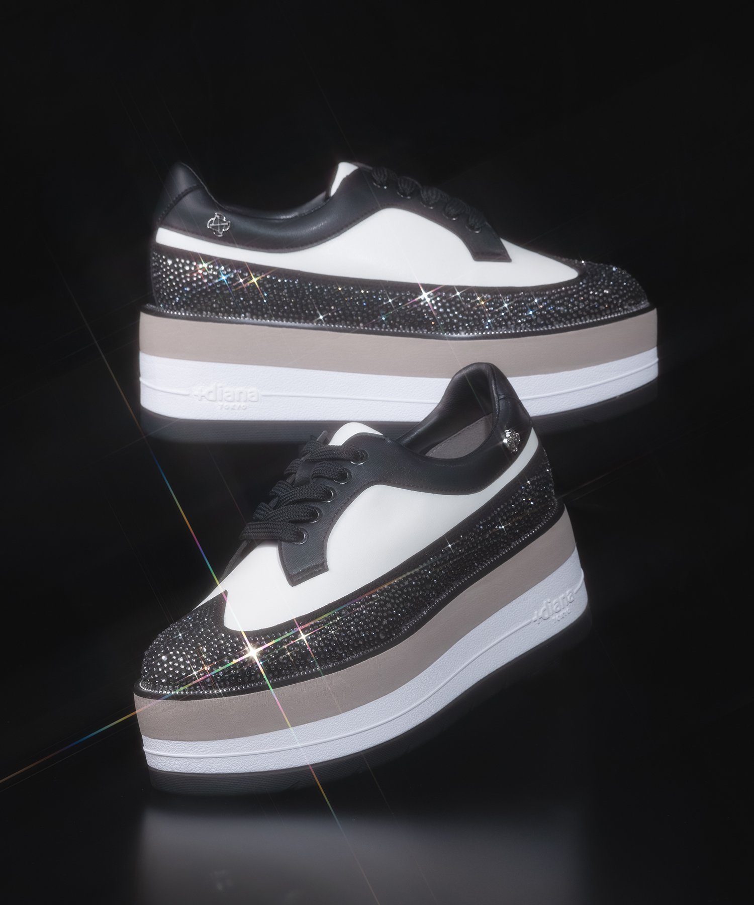 【プラスダイアナ/plus diana】の【Premiumline】 ウィングチップスニーカー インテリア・キッズ・メンズ・レディースファッション・服の通販 founy(ファニー) ファッション Fashion レディースファッション Fashion for Women クッション Cushion, Throw Pillow クラシカル Classical, Vintage-Inspired シューズ Shoes, Footwear ストーン Stone, Gem-Like スニーカー Sneakers, Trainers スマート Smart, Elegant プレミアム Premium, High-End モチーフ Motif, Design Theme ラグジュアリー Luxury, Elegant ラバー Rubber, Rubber Sole 再入荷 Restock / Back in Stock 日本製 Made In Japan 新作・新入荷 New Arrivals / New In 白人工スムース*|ID: prp329100004801205 ipo3291000000034834622