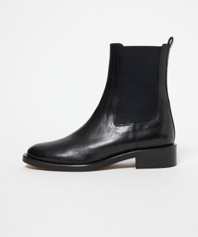 【オデット エ オディール/Odette e Odile】のニュークラシックサイドゴア ショートブーツ35↑ 人気、トレンドファッション・服の通販 founy(ファニー) ファッション Fashion レディースファッション Fashion for Women クラシック Classic, Timeless Style ショート Short, Short Length トレンド Trend, Trending Now エレガント 上品 Elegant |ID:prp329100004801229