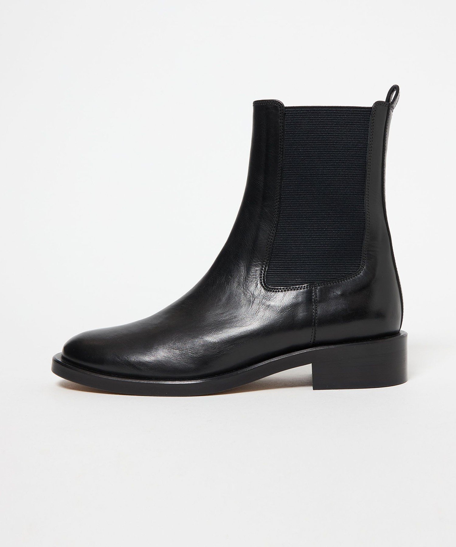 【オデット エ オディール/Odette e Odile】のニュークラシックサイドゴア ショートブーツ35↑ インテリア・キッズ・メンズ・レディースファッション・服の通販 founy(ファニー) 　ファッション　Fashion　レディースファッション　Fashion for Women　クラシック　Classic, Timeless Style　ショート　Short, Short Length　トレンド　Trend, Trending Now　エレガント 上品　Elegant　BLACK|ID: prp329100004801229 ipo3291000000035094959