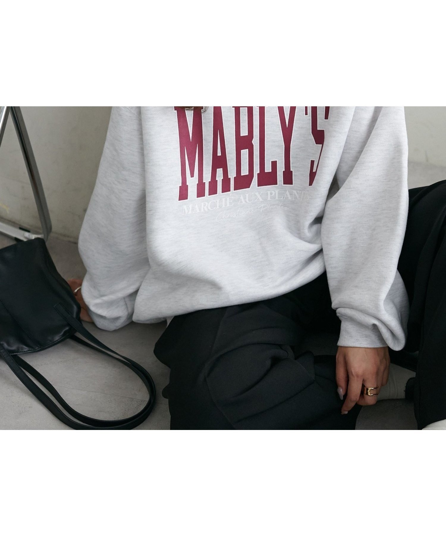 【ディスコート/Discoat】の【新色追加!/ユニセックス/WEB限定】MALBLYSロゴプリントスウェット インテリア・キッズ・メンズ・レディースファッション・服の通販 founy(ファニー) 　ファッション　Fashion　レディースファッション　Fashion for Women　トップス・カットソー　Cut & Sew Tops　レディースパーカー・カジュアルフーディー　Casual Hoodies & Sweatshirts　スウェット・クルーネックトップス　Sweatshirts & Crewnecks / Relaxed Fit Sweat Tops　おすすめ　Recommended / Our Picks　カーゴパンツ　Cargo Pants, Utility Pants　ショルダー　Shoulder, Shoulder Strap　スラックス　Slacks, Dress Pants　タートルネック　Turtleneck, High Neck　デニム　Denim, Jeans Material　ドロップ　Drop Shoulder, Dropped Style　ビッグ　Big, Oversized　プリント　Print, Printed Pattern　定番　Standard, Basic Item　グレー|ID: prp329100004801238 ipo3291000000034972222