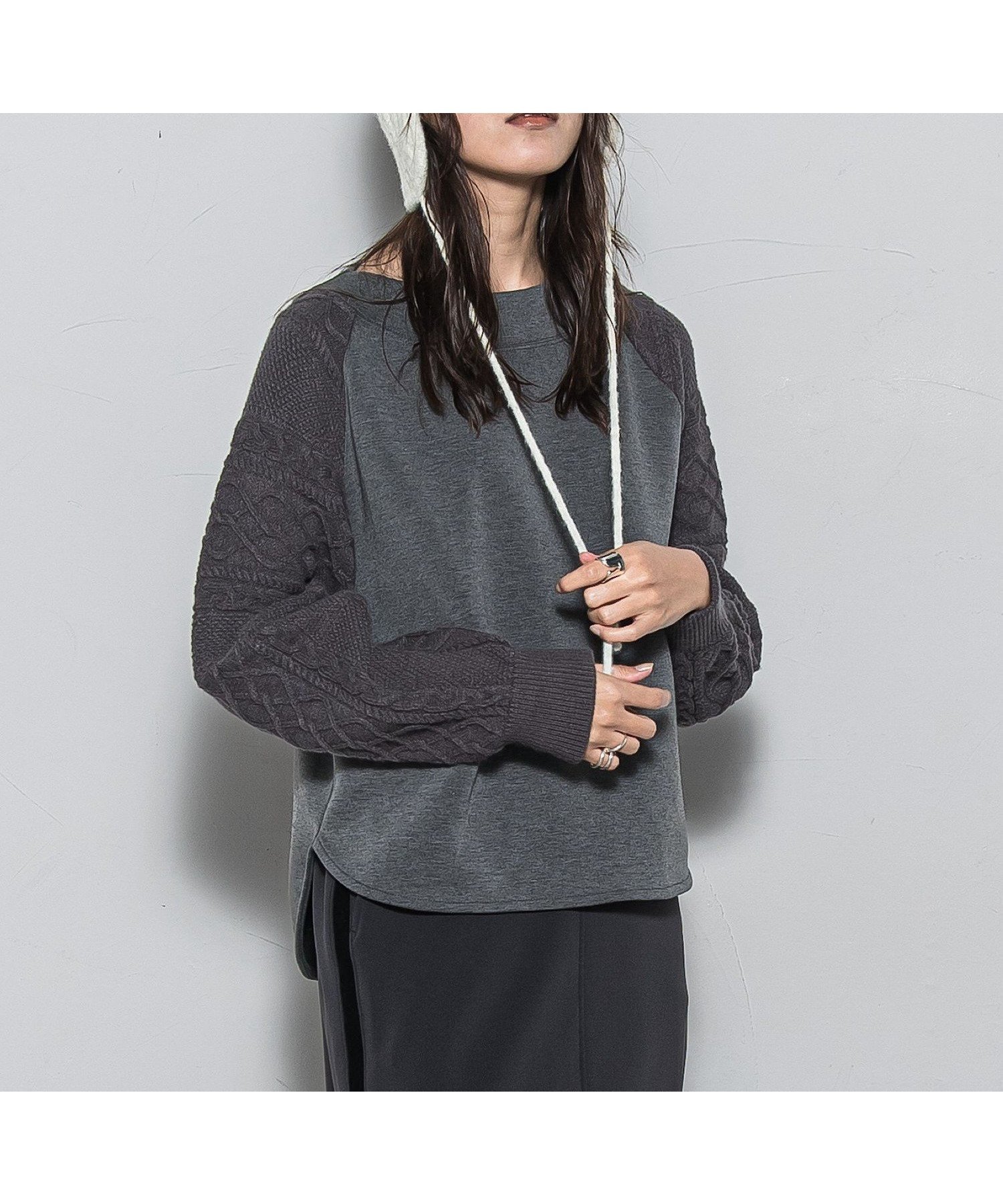 【メイソングレイ/MAYSON GREY】のときめきケーブルニット≪手洗い可能≫ インテリア・キッズ・メンズ・レディースファッション・服の通販 founy(ファニー) 　ファッション　Fashion　レディースファッション　Fashion for Women　トップス・カットソー　Cut & Sew Tops　ニット　Knit Tops & Sweaters　秋　Autumn　キュロット　Culottes, Wide Shorts　コンパクト　Compact, Small Size　スウェット / スエット　Sweatshirt, Sweatwear　ストレッチ　Stretch, Stretchy Fabric　スリーブ　Sleeve, Long Sleeve / Short Sleeve　デコルテ　Décolleté, Neckline　ドッキング　Docking, Mixed Material　長袖　Long Sleeve, Full Sleeve　パターン　Pattern, Design Print　ボトム　Bottoms, Lower Wear　ワイド　Wide, Wide Fit　A/W・秋冬　Autumn/Winter　おすすめ　Recommended / Our Picks　2025年　2025　2025-2026秋冬・A/W　Autumn/Winter 2025–26 AW25–26　ライトグレー|ID: prp329100004801242 ipo3291000000034930509