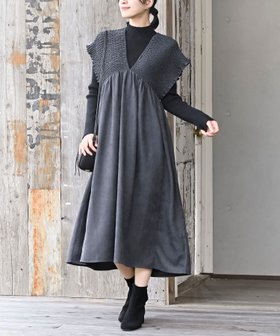 【アールピーエス/rps】のVネックシャーリングワンピース 人気、トレンドファッション・服の通販 founy(ファニー) ファッション Fashion レディースファッション Fashion for Women ワンピース Dresses ガーリー Girly, Feminine Style コーデュロイ Corduroy, Cord Fabric シャーリング Shirring, Ruched フレア Flare, Flared ポケット Pocket, Pocket Detail レース Lace, Lace Fabric |ID:prp329100004801699