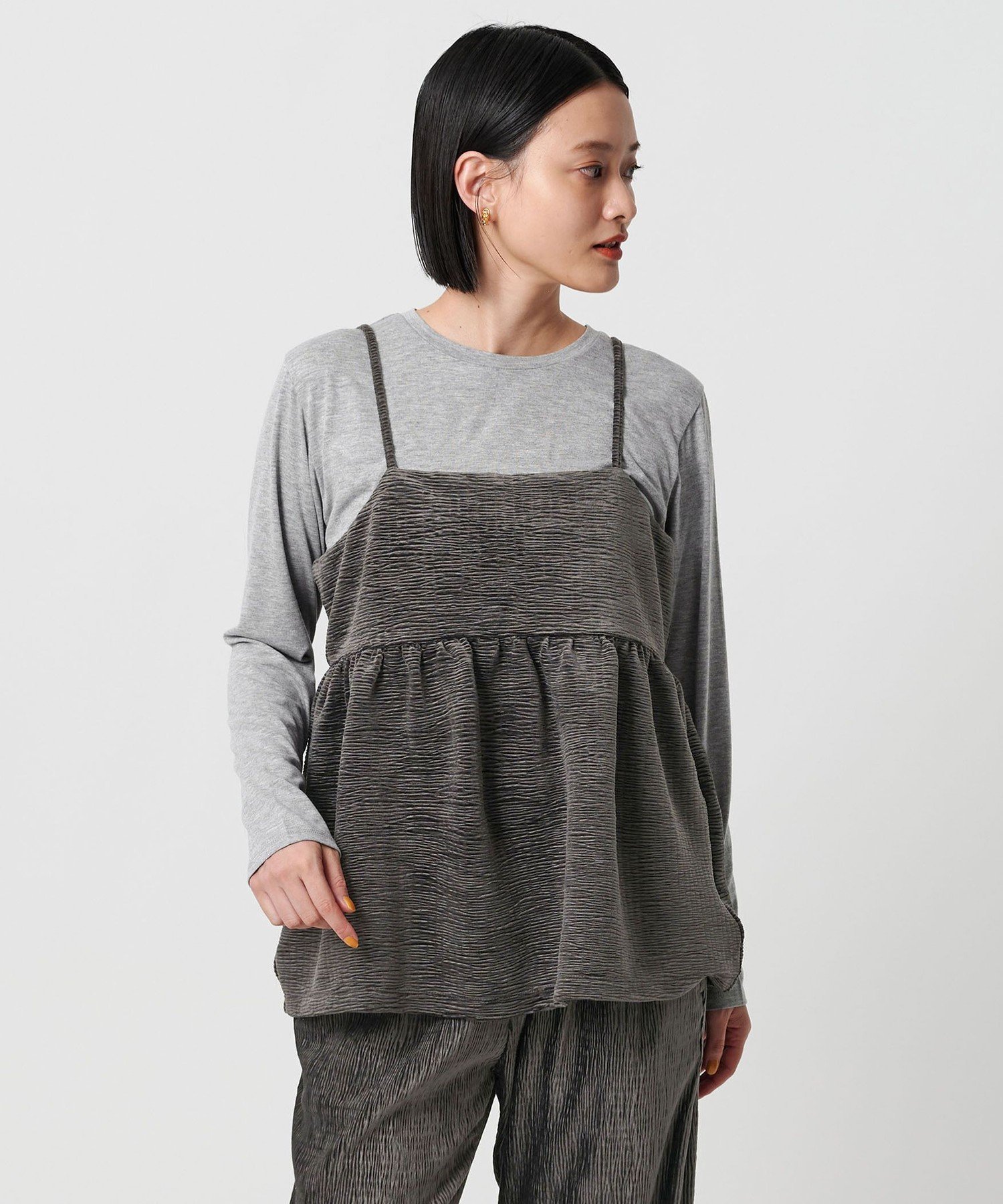 【ユナイテッドアローズ/UNITED ARROWS】のクリンクル ベロアキャミ+Tシャツ A DAY IN THE LIFE 人気、トレンドファッション・服の通販 founy(ファニー) ファッション Fashion レディースファッション Fashion for Women トップス・カットソー Cut & Sew Tops キャミソール&ノースリーブ Camisoles & Sleeveless Tops シャツ・ブラウス・オフィスカジュアル Elegant Blouses & Button-Ups ロングTシャツ・Tシャツ Longline T-Shirts & Tees ベロアトップス Velour Tops / Velvet-Look Items インナー Innerwear 秋 Autumn カットソー Cut and Sewn Top キャミ Camisole, Cami Top キャミソール Camisole, Spaghetti Strap Top ギャザー Gathered, Ruffled シンプル Simple, Minimal セットアップ Set-Up, Coordinated Outfit タイトスカート Pencil Skirt, Tight Skirt チェック Check, Plaid, Tartan トレンド Trend, Trending Now バランス Balance, Style Balance ベロア Velour, Soft Velvet ベーシック Basic, Essential ラップ Wrap, Wrap Design アウトレット Outlet / Clearance おすすめ Recommended / Our Picks ビジネス 仕事 通勤 Business / Work / Commuting other-1|ID: prp329100004801834 ipo3291000000034838976