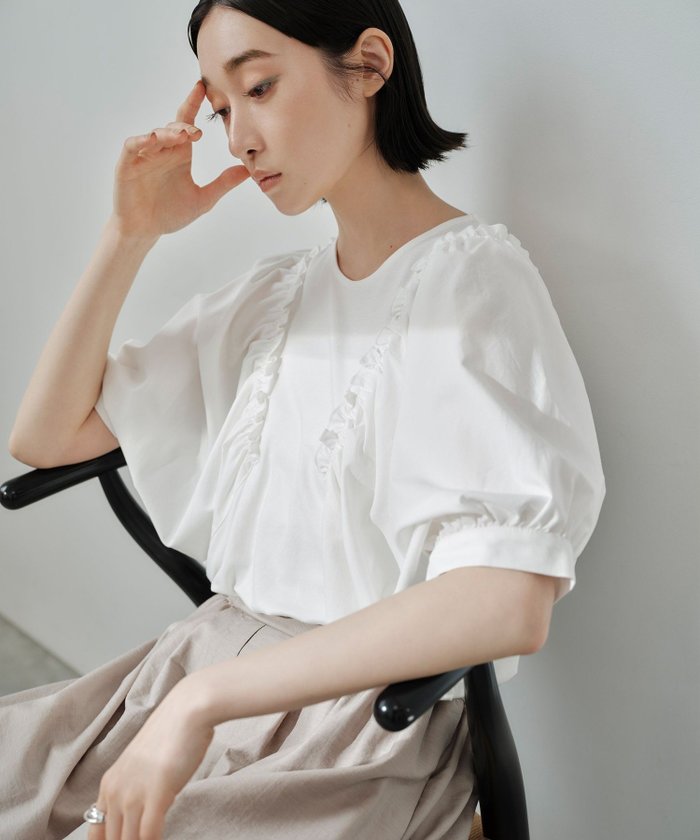 【ユナイテッドアローズ/UNITED ARROWS】のEMMEL REFINES EM イソザイ ドッキング ギャザー プルオーバー インテリア・キッズ・メンズ・レディースファッション・服の通販 founy(ファニー) https://founy.com/ ファッション Fashion レディースファッション Fashion for Women トップス・カットソー Cut & Sew Tops カジュアルプルオーバー・ニットトップス Pullovers & Knit Tops / Casual Pullovers 秋 Autumn カットソー Cut and Sewn Top ギャザー Gathered, Ruffled ショート Short, Short Length スラックス Slacks, Dress Pants スリーブ Sleeve, Long Sleeve / Short Sleeve デニム Denim, Jeans Material トレンド Trend, Trending Now ドッキング Docking, Mixed Material フィット Fit, Slim Fit フェミニン Feminine, Girly フォルム Silhouette, Form フリル Frill, Ruffle 半袖 Short Sleeve, Half Sleeve 冬 Winter / This Winter A/W・秋冬 Autumn/Winter アウトレット Outlet / Clearance おすすめ Recommended / Our Picks 2025年 2025 2025-2026秋冬・A/W Autumn/Winter 2025–26 AW25–26 |ID: prp329100004801878 ipo3291000000034839179