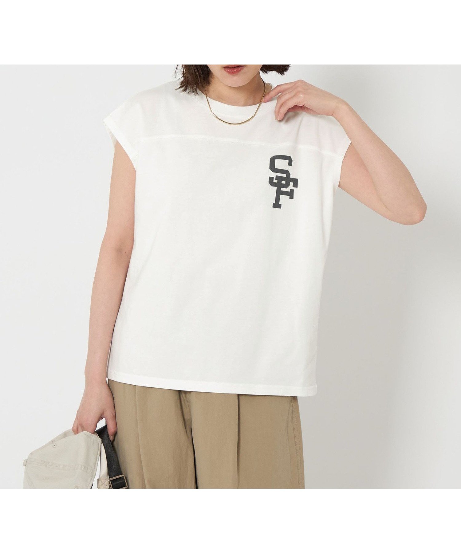 【ユナイテッドアローズ/UNITED ARROWS】のフットボール Tシャツ インテリア・キッズ・メンズ・レディースファッション・服の通販 founy(ファニー) ファッション Fashion レディースファッション Fashion for Women トップス・カットソー Cut & Sew Tops シャツ・ブラウス・オフィスカジュアル Elegant Blouses & Button-Ups ロングTシャツ・Tシャツ Longline T-Shirts & Tees インナー Innerwear 春 Spring カーディガン Cardigan, Knitwear デニム Denim, Jeans Material フェミニン Feminine, Girly メンズ Men's, Menswear ルーズ Loose, Oversized アウトレット Outlet / Clearance 夏 Summer OFF WHITE|ID: prp329100004801921 ipo3291000000034839433