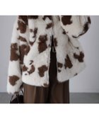 【リベリー/Riberry】のスタンドネックカウ柄ファーブルゾン 人気、トレンドファッション・服の通販 founy(ファニー) ファッション Fashion レディースファッション Fashion for Women アウター Coat / Outerwear Collection ブルゾンジャケット・スポーティアウター Blouson Jackets カーゴパンツ Cargo Pants, Utility Pants 軽量 Lightweight, Ultra Light ショート Short, Short Length ジップ Zip, Zipper スウェット / スエット Sweatshirt, Sweatwear スタンド Stand Collar, Upright Stand スニーカー Sneakers, Trainers デニム Denim, Jeans Material トレンド Trend, Trending Now バランス Balance, Style Balance パーカー Hoodie, Parka フェイクファー Faux Fur, Imitation Fur フロント Front, Front Design ブルゾン Blouson, Bomber Jacket ブロック Block, Solid Block Pattern ポケット Pocket, Pocket Detail 防寒 Cold Protection, Winter-Ready ミックス Mix, Mixed Style ミドル Middle Length, Mid Height ワイド Wide, Wide Fit 冬 Winter / This Winter おすすめ Recommended / Our Picks thumbnail ブラウン|ID: prp329100004801925 ipo3291000000034839447