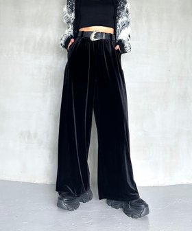 【ページボーイ/PAGEBOY】の【2サイズ展開】サイドタックルーズベロアパンツ 人気、トレンドファッション・服の通販 founy(ファニー) ファッション Fashion レディースファッション Fashion for Women パンツ Pants & Trousers ジャケット Jacket, Outerwear スウェット / スエット Sweatshirt, Sweatwear トレンド Trend, Trending Now ベロア Velour, Soft Velvet リラックス Relax, Relaxed Fit ワイド Wide, Wide Fit エレガント 上品 Elegant |ID:prp329100004802011