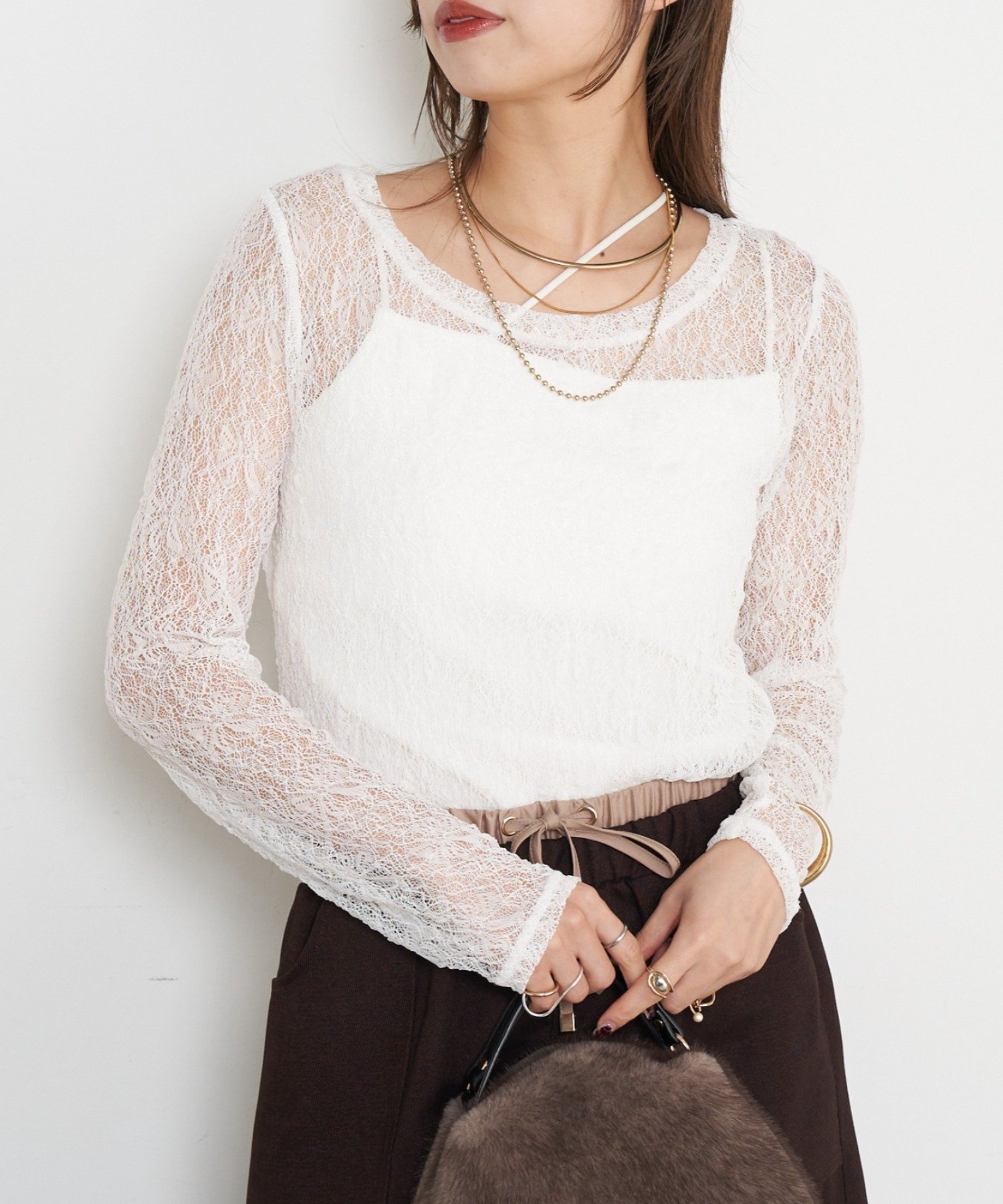 【ジェナ エスパス メルヴェイユ/Jena espace merveilleux】の【レイヤードで映える一枚】レースシアーカットソー インテリア・キッズ・メンズ・レディースファッション・服の通販 founy(ファニー) ファッション Fashion レディースファッション Fashion for Women トップス・カットソー Cut & Sew Tops カットソー・ベーシックTシャツ Cut-and-Sewn Tops / Stretch Tees & Basics カットソー Cut and Sewn Top キャミソール Camisole, Spaghetti Strap Top スマート Smart, Elegant フェミニン Feminine, Girly レース Lace, Lace Fabric ロング Long, Long-Length 再入荷 Restock / Back in Stock おすすめ Recommended / Our Picks エレガント 上品 Elegant オフホワイト|ID: prp329100004802045 ipo3291000000034840195