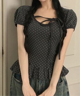 【チェルカ/CERCA】のNia/Nia(ニア)/チョーカーリボン ドット柄 パフスリーブフリルTシャツ 人気、トレンドファッション・服の通販 founy(ファニー) ファッション Fashion レディースファッション Fashion for Women トップス・カットソー Cut & Sew Tops シャツ・ブラウス・オフィスカジュアル Elegant Blouses & Button-Ups ロングTシャツ・Tシャツ Longline T-Shirts & Tees カットソー Cut and Sewn Top ガーリー Girly, Feminine Style 今季 This Season, Current Season スリーブ Sleeve, Long Sleeve / Short Sleeve ダメージ Distressed, Destroyed デニム Denim, Jeans Material トレンド Trend, Trending Now ドット Polka Dot, Dot Pattern バルーン Balloon, Balloon Silhouette フリル Frill, Ruffle 半袖 Short Sleeve, Half Sleeve 水玉 Polka Dot, Dot Pattern リボン Ribbon, Bow レース Lace, Lace Fabric ワイド Wide, Wide Fit 再入荷 Restock / Back in Stock おすすめ Recommended / Our Picks |ID:prp329100004802061