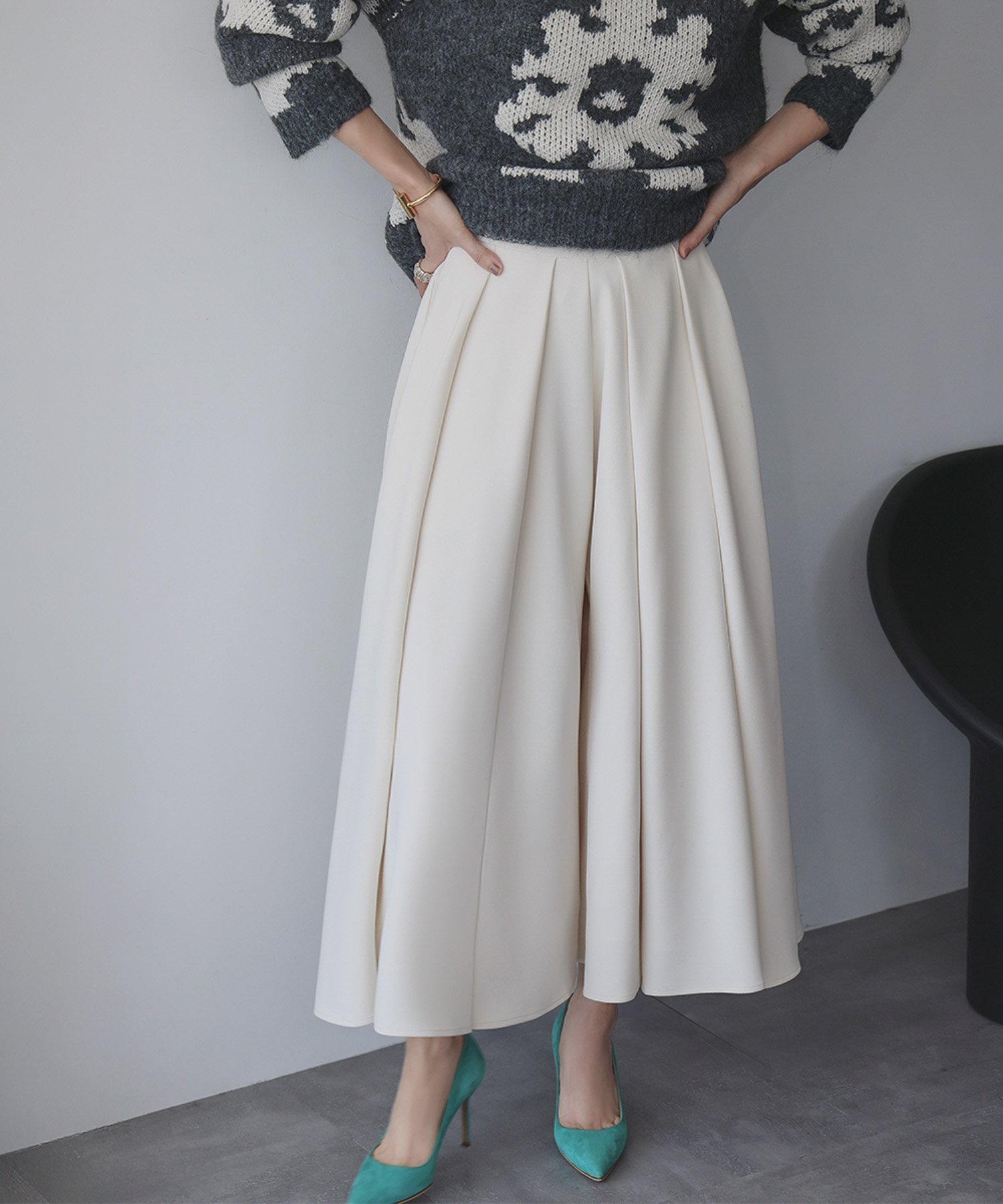 【ガール/GIRL】のタック ガウチョパンツ スカーチョ キュロットパンツ ワイドパンツ インテリア・キッズ・メンズ・レディースファッション・服の通販 founy(ファニー) ファッション Fashion レディースファッション Fashion for Women スカート Skirts ガウチョパンツ Gaucho Pants, Culottes キュロット Culottes, Wide Shorts スカーチョ Skacho, Skirt-Pants ストレッチ Stretch, Stretchy Fabric ワイド Wide, Wide Fit 再入荷 Restock / Back in Stock エレガント 上品 Elegant IV|ID: prp329100004802208 ipo3291000000034841242