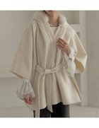 【リエディ/Re:EDIT】のリバーフーディーポンチョコート 人気、トレンドファッション・服の通販 founy(ファニー) ファッション Fashion レディースファッション Fashion for Women アウター Coat / Outerwear Collection コート・ロングコート・ピーコート Long Coats, Peacoats & More ポンチョ・ケープコート Ponchos & Capes クラシカル Classical, Vintage-Inspired トレンド Trend, Trending Now なめらか Smooth, Silky Texture バランス Balance, Style Balance フェイクファー Faux Fur, Imitation Fur フェイス Face, Facial Design ポケット Pocket, Pocket Detail ミドル Middle Length, Mid Height ワイド Wide, Wide Fit 冬 Winter / This Winter おすすめ Recommended / Our Picks エレガント 上品 Elegant thumbnail ホワイト|ID: prp329100004802288 ipo3291000000034841772