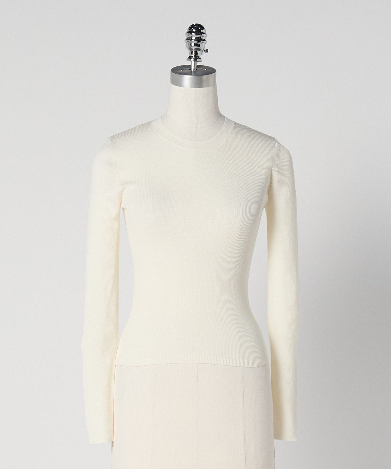 【ユナイテッドアローズ/UNITED ARROWS】のLOEFF 18ゲージ リブ クルーネック ニット インテリア・キッズ・メンズ・レディースファッション・服の通販 founy(ファニー) ファッション Fashion レディースファッション Fashion for Women トップス・カットソー Cut & Sew Tops ニット Knit Tops & Sweaters シンプル Simple, Minimal ベーシック Basic, Essential エレガント 上品 Elegant OFF WHITE|ID: prp329100004802435 ipo3291000000034861555