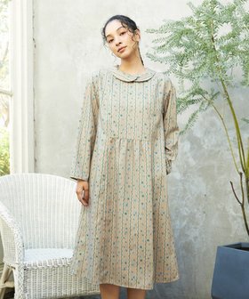 【ホコモモラ/Jocomomola】のEscala de floral プリントワンピース 人気、トレンドファッション・服の通販 founy(ファニー) ファッション Fashion レディースファッション Fashion for Women ワンピース Dresses 春 Spring 秋 Autumn カーディガン Cardigan, Knitwear ギャザー Gathered, Ruffled ショルダー Shoulder, Shoulder Strap ストライプ Stripe, Striped Pattern ドロップ Drop Shoulder, Dropped Style 手描き Hand-Drawn, Illustrated フラワー Flower, Floral フロント Front, Front Design プリント Print, Printed Pattern ポケット Pocket, Pocket Detail ロング Long, Long-Length 冬 Winter / This Winter おすすめ Recommended / Our Picks 夏 Summer |ID:prp329100004802475