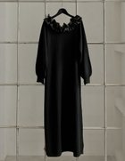 【リエディ/Re:EDIT】のフリルボートネックニットワンピース 人気、トレンドファッション・服の通販 founy(ファニー) ファッション Fashion レディースファッション Fashion for Women ワンピース Dresses ニットワンピース Knit Dresses コンパクト Compact, Small Size タフタ Taffeta, Structured Fabric デコルテ Décolleté, Neckline バランス Balance, Style Balance フリル Frill, Ruffle ロング Long, Long-Length おすすめ Recommended / Our Picks エレガント 上品 Elegant 年末年始 Year-end and New Year Holidays クリスマス X'mas Christmas / X'mas thumbnail ブラック|ID: prp329100004802512 ipo3291000000034843316