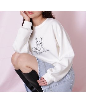 【ジルバイジルスチュアート/JILL by JILLSTUART】のBEARシリーズ プリントスウェット 人気、トレンドファッション・服の通販 founy(ファニー) ファッション Fashion レディースファッション Fashion for Women トップス・カットソー Cut & Sew Tops レディースパーカー・カジュアルフーディー Casual Hoodies & Sweatshirts スウェット・クルーネックトップス Sweatshirts & Crewnecks / Relaxed Fit Sweat Tops おすすめ Recommended / Our Picks スマート Smart, Elegant タートルネック Turtleneck, High Neck 人気 Popular, Best Seller |ID:prp329100004802669