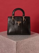 【スナイデル/SNIDEL】のスクエアパッドロックバッグ 人気、トレンドファッション・服の通販 founy(ファニー) ファッション Fashion レディースファッション Fashion for Women バッグ Bags エレガント 上品 Elegant クラシカル Classical, Vintage-Inspired コンパクト Compact, Small Size スクエア Square, Square Shape スマート Smart, Elegant 人気 Popular, Best Seller フェイクレザー Faux Leather, PU Leather ポケット Pocket, Pocket Detail モチーフ Motif, Design Theme おすすめ Recommended / Our Picks thumbnail BLK[009]|ID: prp329100004803041 ipo3291000000034847630