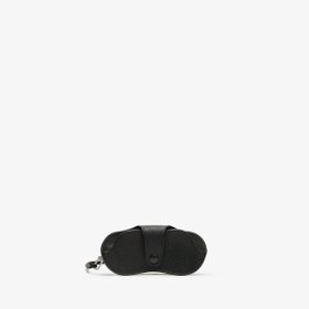 【ヴァレクストラ/Valextra】の【公式】ストラップ付 メガネケース 人気、トレンドファッション・服の通販 founy(ファニー) ファッション Fashion レディースファッション Fashion for Women サングラス&メガネ Sunglasses & Eyewear アクセサリー Fashion Accessories サングラス Sunglasses, Shades シンプル Simple, Minimal メガネ Glasses, Eyewear ラップ Wrap, Wrap Design |ID:prp329100004803105