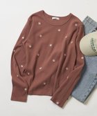 【フリークスストア/FREAK'S STORE】のミニデイジー刺繍 ロンT 25AW 人気、トレンドファッション・服の通販 founy(ファニー) ファッション Fashion レディースファッション Fashion for Women トップス・カットソー Cut & Sew Tops ロングTシャツ・Tシャツ Longline T-Shirts & Tees 2025年 2025 2025-2026秋冬・A/W Autumn/Winter 2025–26 AW25–26 冬 Winter / This Winter インナー Innerwear コンパクト Compact, Small Size トレンド Trend, Trending Now フェミニン Feminine, Girly A/W・秋冬 Autumn/Winter thumbnail ブラウン|ID: prp329100004803279 ipo3291000000034849164