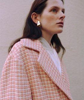 【ロペ/ROPE'】の【雑誌掲載】カラミツイードチェスターコート 人気、トレンドファッション・服の通販 founy(ファニー) 雑誌掲載アイテム Magazine Picks & Fashion Features ファッション雑誌 Fashion Magazines オトナミューズ otona MUSE ファッション Fashion レディースファッション Fashion for Women アウター Coat / Outerwear Collection コート・ロングコート・ピーコート Long Coats, Peacoats & More チェスターコート・ロング丈アウター Chester Coats / Chesterfield Long Coats イタリア Italy 春 Spring カットソー Cut and Sewn Top コレクション Collection, Seasonal Line 3月号 March Issue シャンタン Shantung, Silk-Like Fabric シンプル Simple, Minimal ストレート Straight, Straight Cut 雑誌 Magazine, Fashion Magazine チェスターコート Chester Coat, Long Coat ツイード Twill, Twill Weave フェミニン Feminine, Girly ポケット Pocket, Pocket Detail S/S・春夏 SS, Spring/Summer, Warm Season おすすめ Recommended / Our Picks 夏 Summer |ID:prp329100004803426