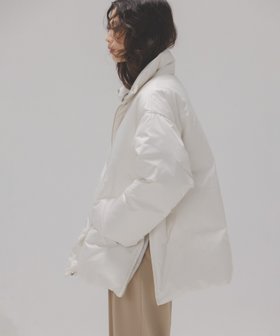 【ナチュラル ビューティー ベーシック/NATURAL BEAUTY BASIC】のシームレスミドルダウン 人気、トレンドファッション・服の通販 founy(ファニー) ファッション Fashion レディースファッション Fashion for Women おすすめ Recommended / Our Picks スタンド Stand Collar, Upright Stand ダウン Down, Puffer ミドル Middle Length, Mid Height 冬 Winter / This Winter |ID:prp329100004803440