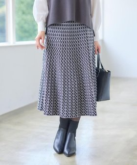 【リフレクト/Reflect】の【WEB先行カラーあり/セットアップ可】幾何調柄ニットスカート 人気、トレンドファッション・服の通販 founy(ファニー) ファッション Fashion レディースファッション Fashion for Women セットアップ Matching Sets スカート・ミニ/ミディ/マキシ Skirts / Mini, Midi & Maxi Skirts スマート Smart, Elegant セットアップ Set-Up, Coordinated Outfit バランス Balance, Style Balance ポケット Pocket, Pocket Detail 人気 Popular, Best Seller 今季 This Season, Current Season 定番 Standard, Basic Item |ID:prp329100004803602