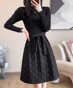 【ミニミニストア/miniministore】のリボン柄フレアワンピース ウエストマーク 人気、トレンドファッション・服の通販 founy(ファニー) ファッション Fashion レディースファッション Fashion for Women ワンピース Dresses クラッチ Clutch, Clutch Bag ドレス Dress, One-Piece 長袖 Long Sleeve, Full Sleeve フォーマル Formal, Dressy フレア Flare, Flared リボン Ribbon, Bow エレガント 上品 Elegant 結婚式 Wedding |ID:prp329100004803759