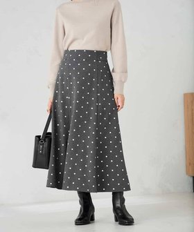 【アー ヴェー ヴェー/a.v.v】の箔ドットフレアスカート 人気、トレンドファッション・服の通販 founy(ファニー) ファッション Fashion レディースファッション Fashion for Women スカート Skirts Aライン・フレアスカート A-Line & Flared Skirts 春 Spring 秋 Autumn トレンド Trend, Trending Now ドット Polka Dot, Dot Pattern プリント Print, Printed Pattern 冬 Winter / This Winter 再入荷 Restock / Back in Stock おすすめ Recommended / Our Picks 夏 Summer エレガント 上品 Elegant |ID:prp329100004804582