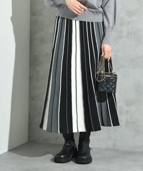 【インタープラネット/INTERPLANET】の配色プリーツニットスカート 人気、トレンドファッション・服の通販 founy(ファニー) ファッション Fashion レディースファッション Fashion for Women スカート Skirts ストライプ Stripe, Striped Pattern プリーツ Pleats, Pleated ベーシック Basic, Essential リラックス Relax, Relaxed Fit エレガント 上品 Elegant 軽量 Lightweight, Ultra Light |ID:prp329100004804601