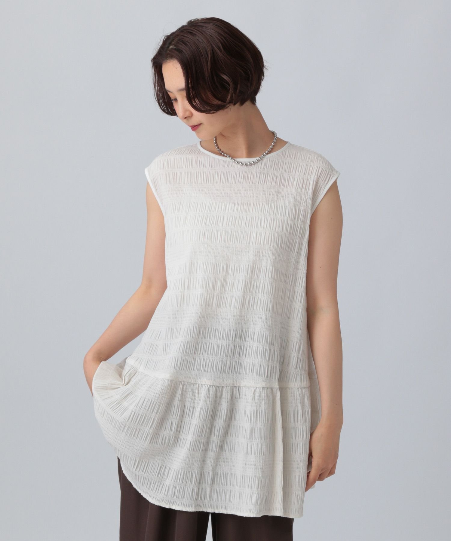 【レプシィム ローリーズファーム/LEPSIM LOWRYS FARM】のシャーリングフレンチスリーブチュニック 人気、トレンドファッション・服の通販 founy(ファニー) ファッション Fashion レディースファッション Fashion for Women トップス・カットソー Cut & Sew Tops おすすめ Recommended / Our Picks シャーリング Shirring, Ruched ジャケット Jacket, Outerwear スリーブ Sleeve, Long Sleeve / Short Sleeve チュニック Tunic, Long Top フレンチ French, French Style ペプラム Peplum, Flared Hem other-1|ID: prp329100004804839 ipo3291000000034862299