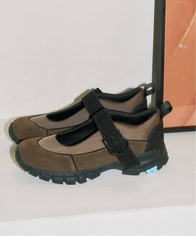【ル タロン/Le Talon】の《追加 》GRISE VIBRAM メリージェーンスニーカー 人気、トレンドファッション・服の通販 founy(ファニー) ファッション Fashion レディースファッション Fashion for Women おすすめ Recommended / Our Picks インソール Shoe Insole クッション Cushion, Throw Pillow スニーカー Sneakers, Trainers トレンド Trend, Trending Now |ID:prp329100004805083