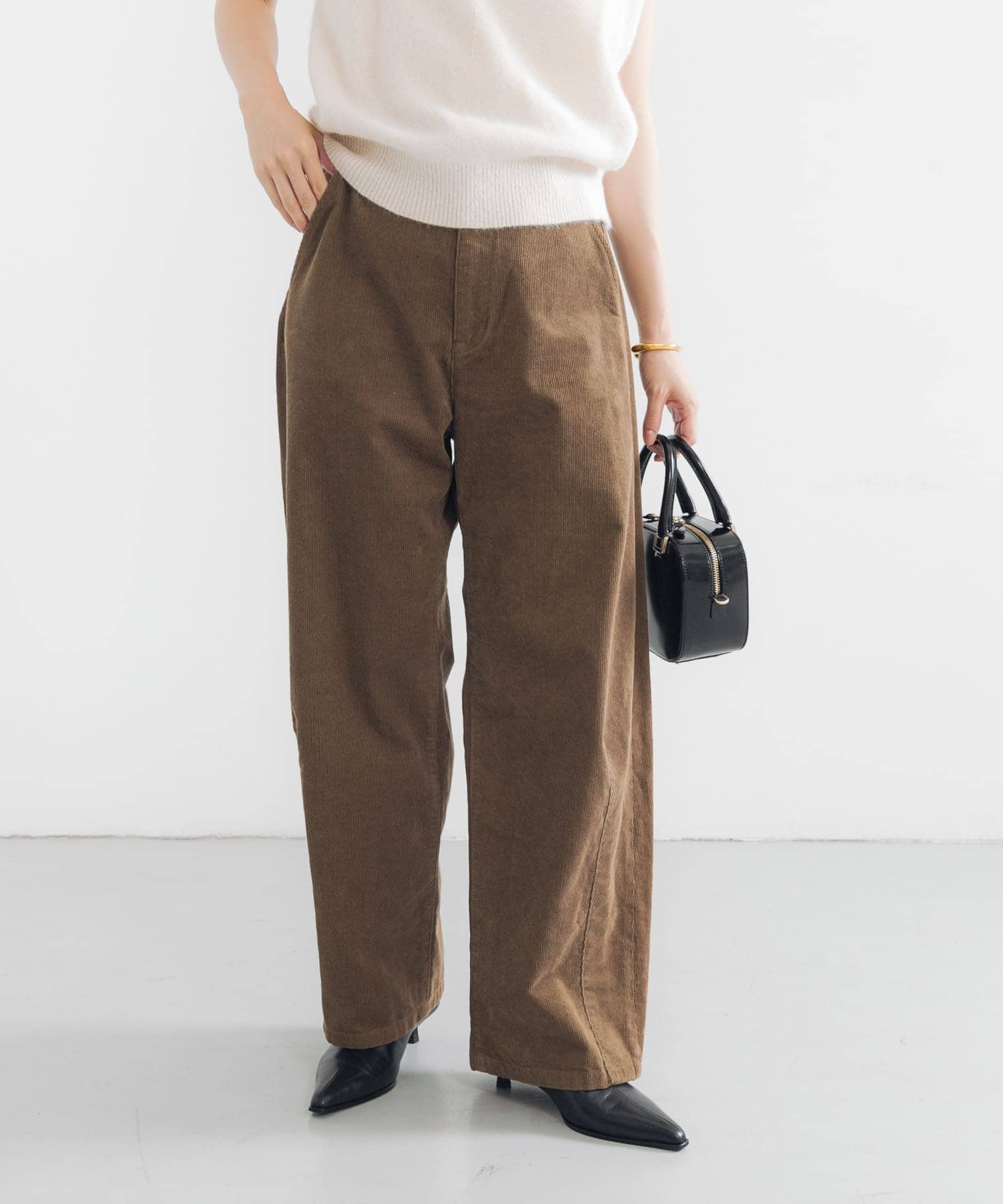 【アーバンリサーチ/URBAN RESEARCH】のコーデュロイカーブパンツ インテリア・キッズ・メンズ・レディースファッション・服の通販 founy(ファニー) ファッション Fashion レディースファッション Fashion for Women パンツ Pants & Trousers コーデュロイ Corduroy, Cord Fabric シンプル Simple, Minimal トレンド Trend, Trending Now フロント Front, Front Design ロング Long, Long-Length A/W・秋冬 Autumn/Winter 冬 Winter / This Winter エレガント 上品 Elegant 2025年 2025 2025-2026秋冬・A/W Autumn/Winter 2025–26 AW25–26 KHK.BEIGE|ID: prp329100004805152 ipo3291000000034867137