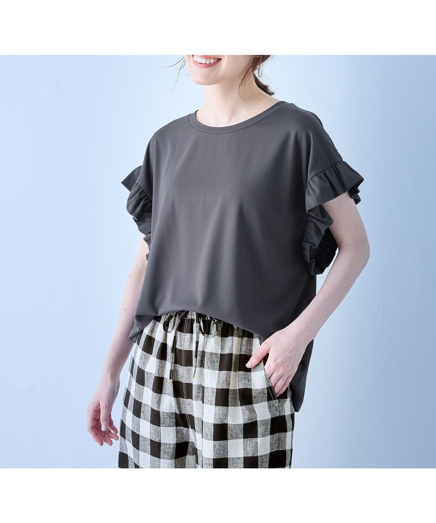 【エニー/ANY】の【洗濯機可】ストレッチピケフリルTシャツ インテリア・キッズ・メンズ・レディースファッション・服の通販 founy(ファニー) 　ファッション　Fashion　レディースファッション　Fashion for Women　トップス・カットソー　Cut & Sew Tops　シャツ・ブラウス・オフィスカジュアル　Elegant Blouses & Button-Ups　ロングTシャツ・Tシャツ　Longline T-Shirts & Tees　インナー　Innerwear　洗える　Machine Washable　スリーブ　Sleeve, Long Sleeve / Short Sleeve　デニム　Denim, Jeans Material　フェミニン　Feminine, Girly　フリル　Frill, Ruffle　再入荷　Restock / Back in Stock　おすすめ　Recommended / Our Picks　チャコール[005]|ID: prp329100004805185 ipo3291000000034867358