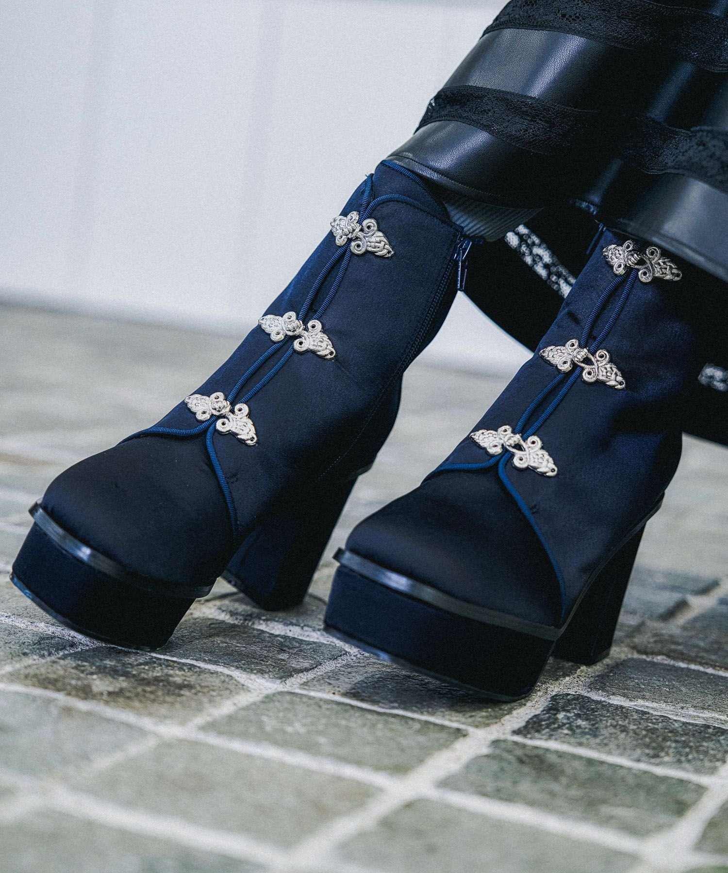 【ハレ/HARE】のメタルチャイナパーツブーツ インテリア・キッズ・メンズ・レディースファッション・服の通販 founy(ファニー) ファッション Fashion レディースファッション Fashion for Women おすすめ Recommended / Our Picks デニム Denim, Jeans Material メタル Metal, Metal Parts 人気 Popular, Best Seller ネイビー88|ID: prp329100004805189 ipo3291000000034867385