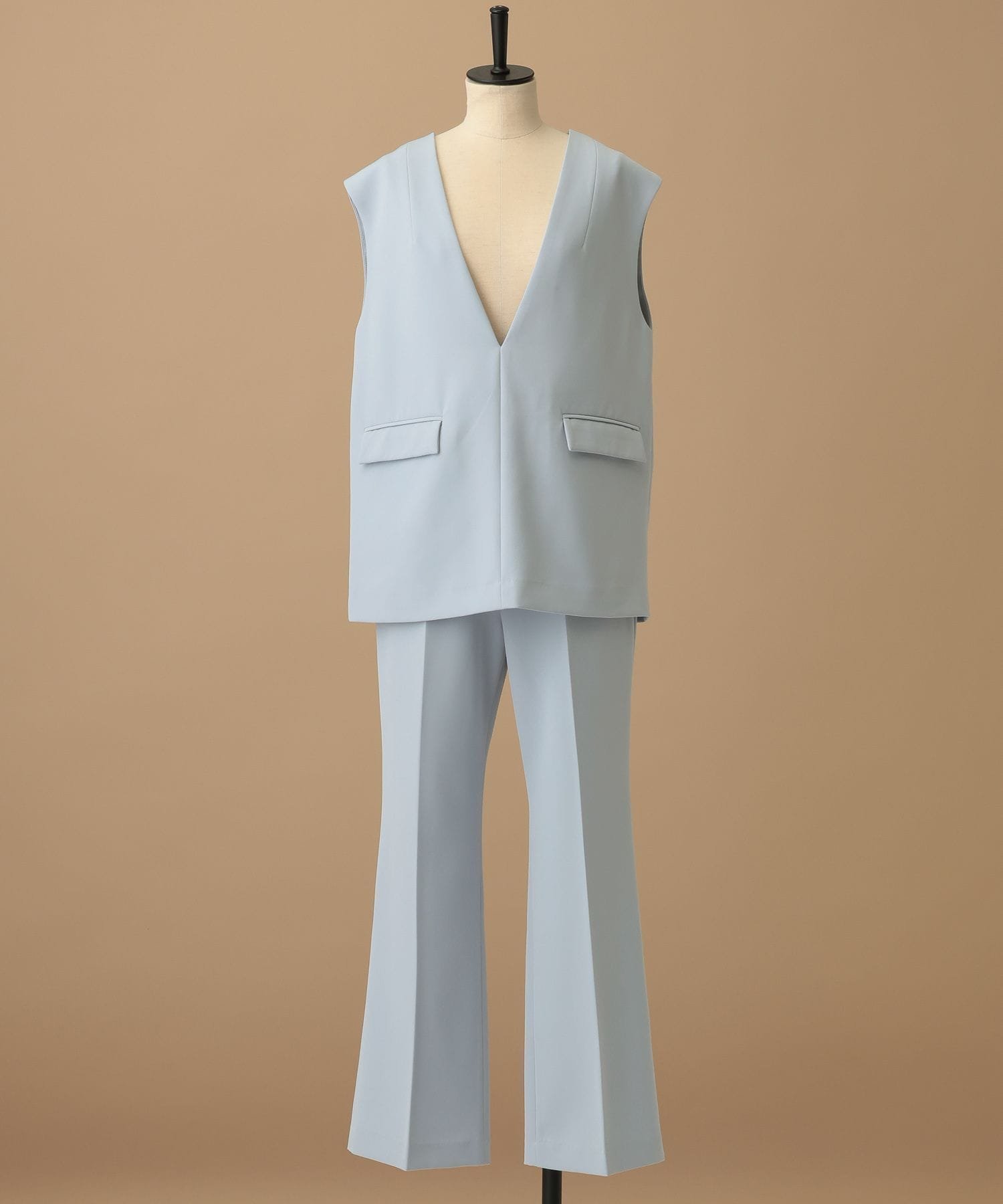 【アパートバイローリーズ/apart by lowrys】の【セレモニー】C*ベストセットアップ インテリア・キッズ・メンズ・レディースファッション・服の通販 founy(ファニー) 　ファッション　Fashion　レディースファッション　Fashion for Women　アウター　Coat / Outerwear Collection　トップス・カットソー　Cut & Sew Tops　ベスト&ジレ / 重ね着スタイル　Vests & Gilets　春　Spring　ストレッチ　Stretch, Stretchy Fabric　セットアップ　Set-Up, Coordinated Outfit　センター　Center, Center Line　デニム　Denim, Jeans Material　ノースリーブ　Sleeveless, No-Sleeve　フレア　Flare, Flared　ベスト　Vest, Waistcoat　ベーシック　Basic, Essential　ポケット　Pocket, Pocket Detail　ロング　Long, Long-Length　おすすめ　Recommended / Our Picks　夏　Summer　セレモニー　Ceremony　入学式　Entrance Ceremony　ライトブルー82|ID: prp329100004805217 ipo3291000000034867676